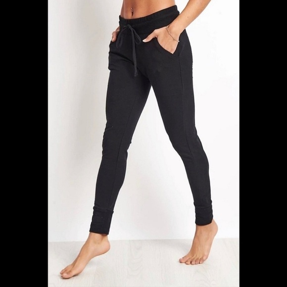 EUC - Free People Movement Sunny Skinny Sweat Pant - size Small - Picture 1 of 6